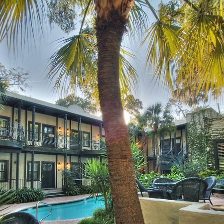 Village Inn And Pub St. Simons Island المظهر الخارجي الصورة